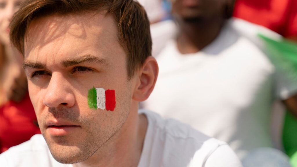 The Evolution of Italian Flags from italy : From Ancient
