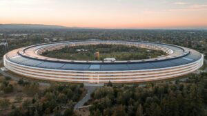 The Environmental Impact of Smartphones: Apple’s Efforts
