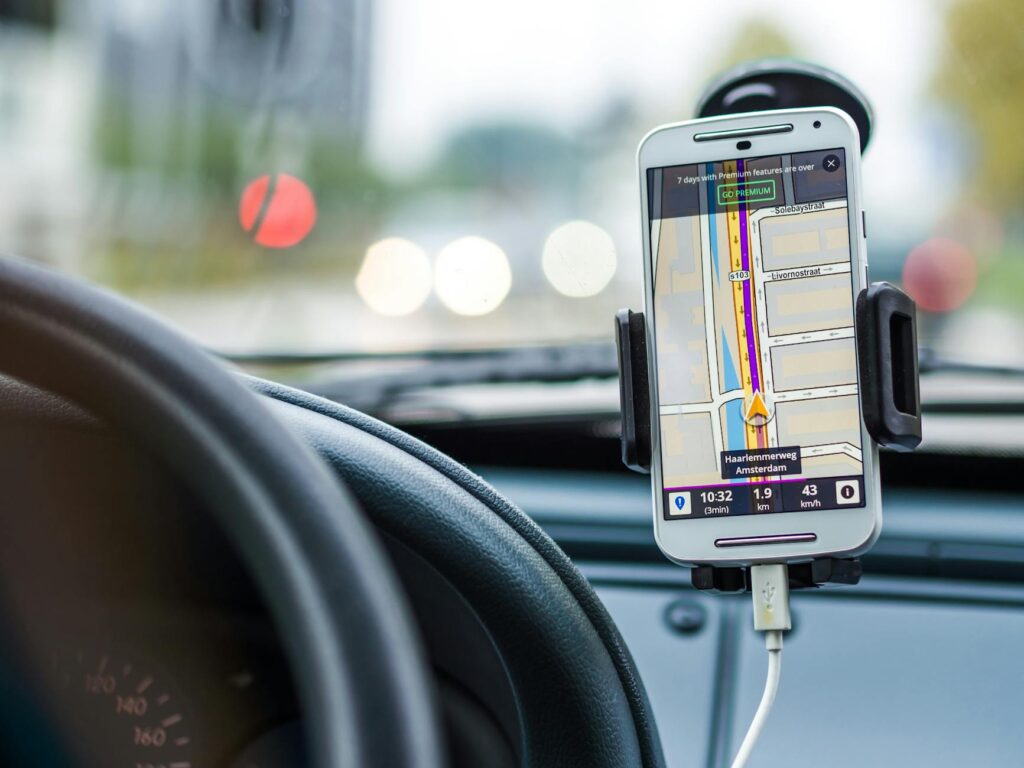 GPS Trackers vs. Bluetooth Trackers: Which is Right for Your Needs in 2026?