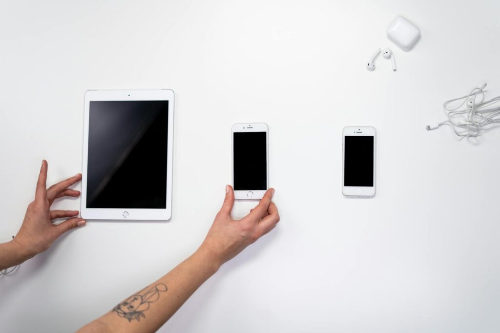 Best iPhone 18 Accessories for Productivity and Creativity in 2026