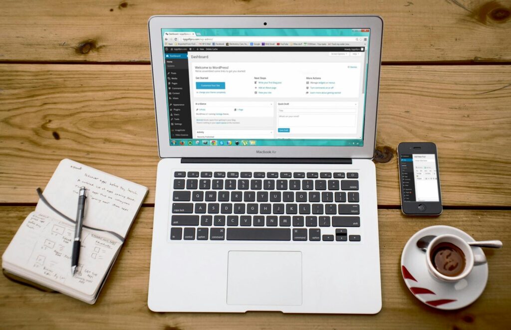 Choosing the Best Blogging Platform in 2026: Your Expert Guide